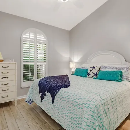 Cozy Beach House - 5 Minutes From Vanderbilt Beach Naples Exterior photo